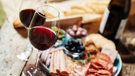 Learn These Helpful Wine and Food Pairing Tips Before Your Next Dinner Party