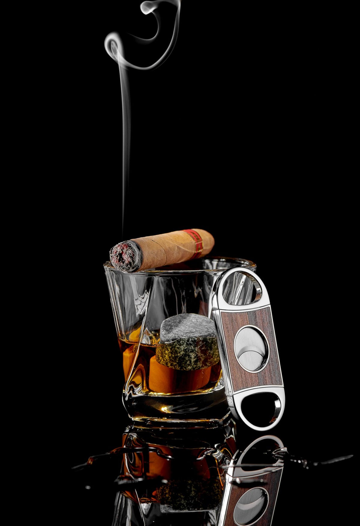 Whiskey Stones Gift Set with Cigar Cutter &amp; Cigar Ashtray - Wine Stash UK